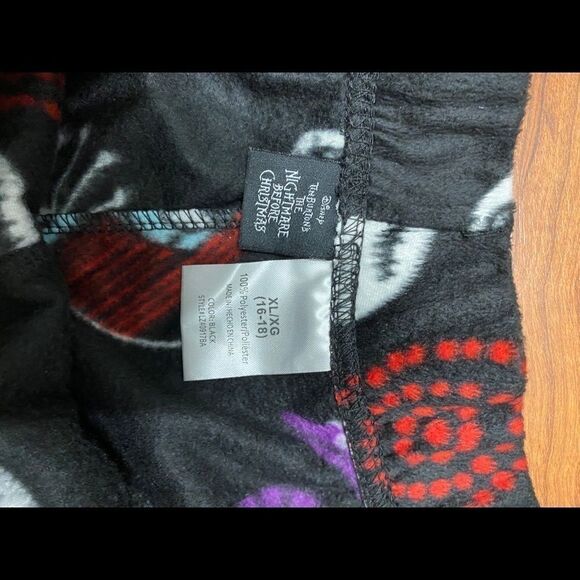 Nightmare before Christmas pajama pants NWT/size eL - Picture 2 of 2